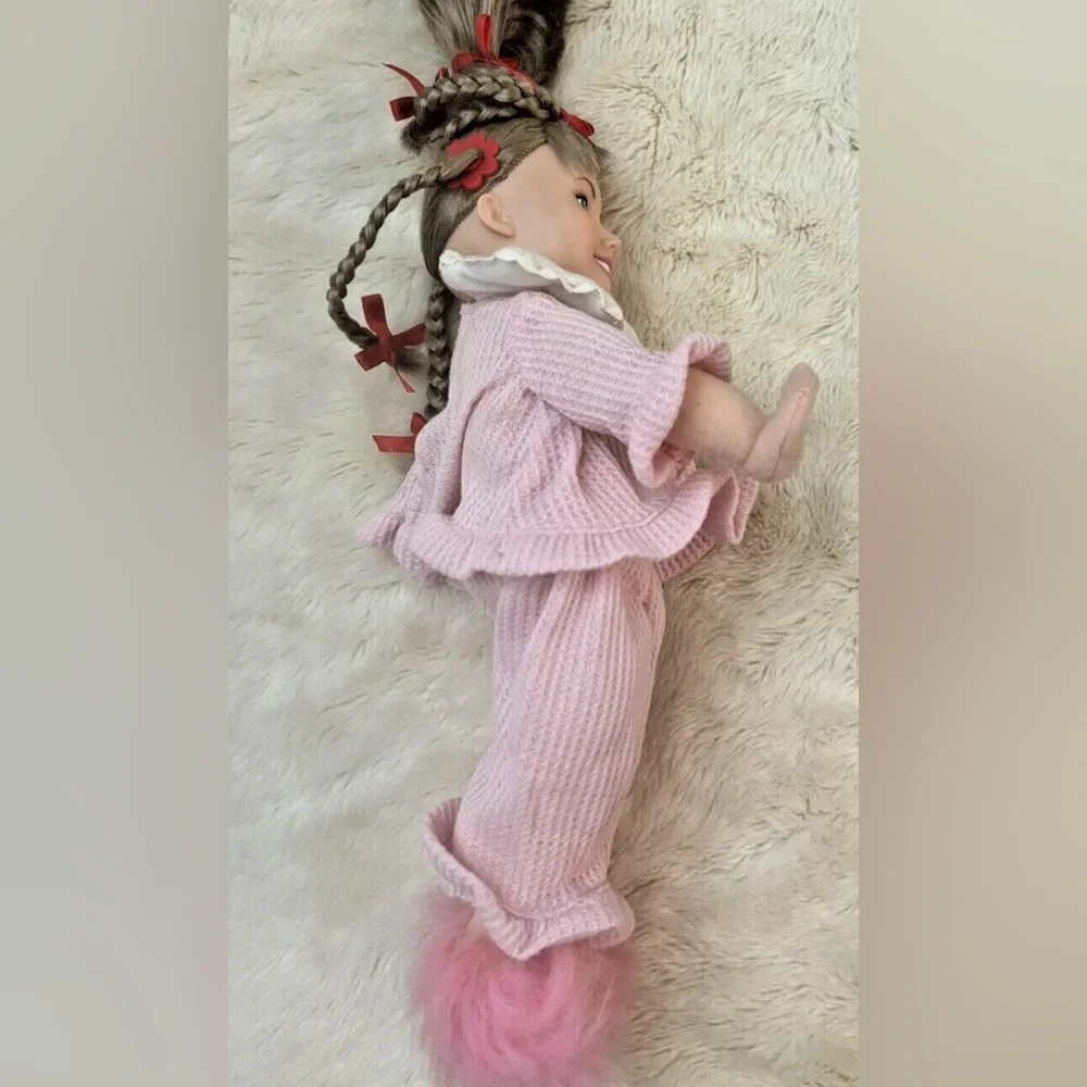 Cindy Lou Who Soft Body Doll Twirling Braids Dr Seuss Grinch 2000 Playmates Toys - Picture 8 of 10